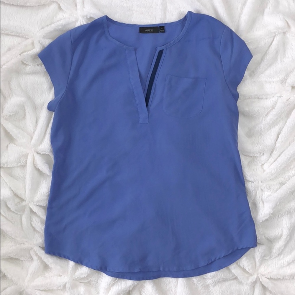 Apt. 9 Sz. Small Light blue V Neck Dress Top